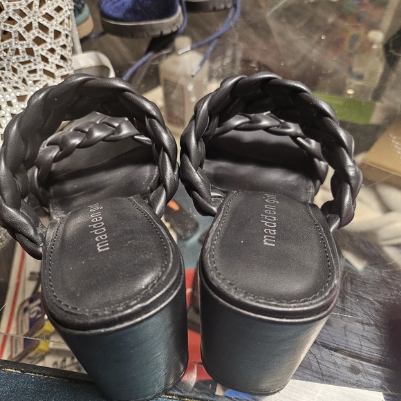 Madden Girl Black Braided Sandals - Picture 2 of 3
